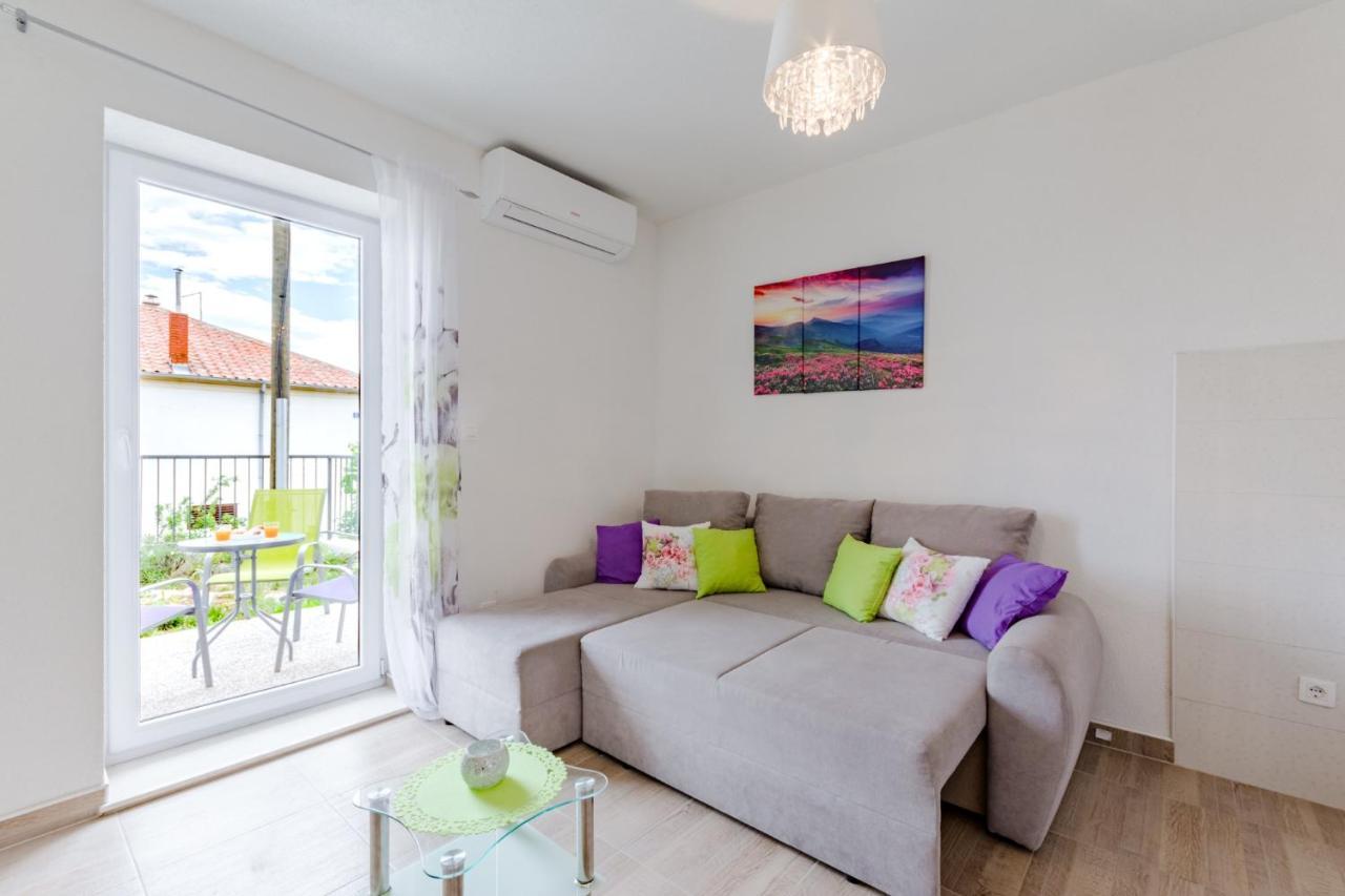 Apartment Anamaris Solin Ngoại thất bức ảnh