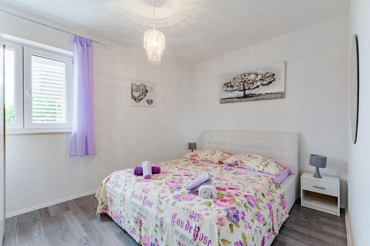 Apartment Anamaris Solin Ngoại thất bức ảnh