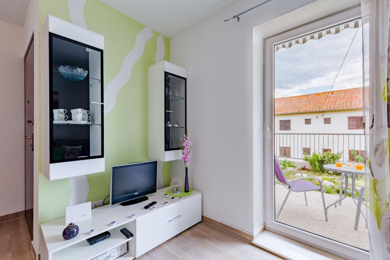 Apartment Anamaris Solin Ngoại thất bức ảnh